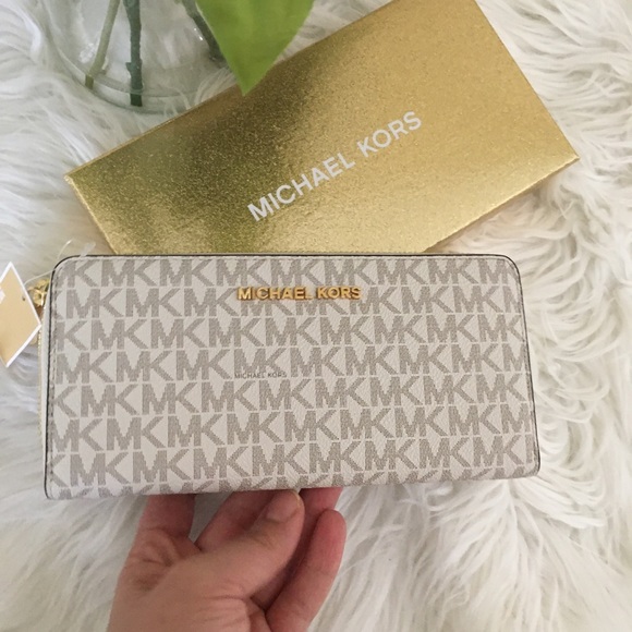 Michael Kors giftables large continental wallet - Picture 3 of 7
